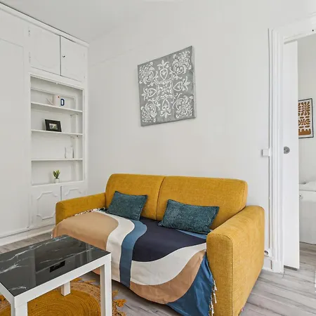 Chic And Comfortable Apart Paris Exterior photo